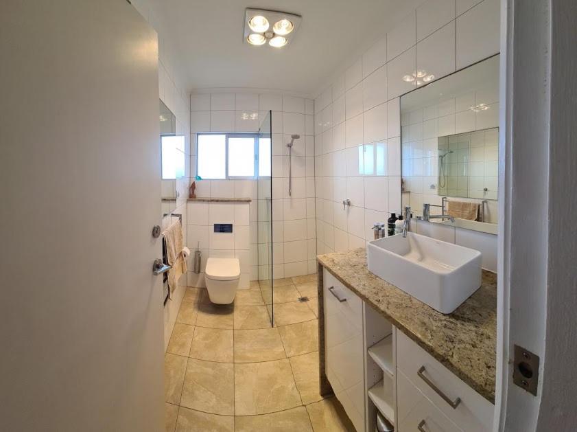 Acushla Accommodation Esplanade Living Self Check-In Self Check-Out West Beach Екстериор снимка