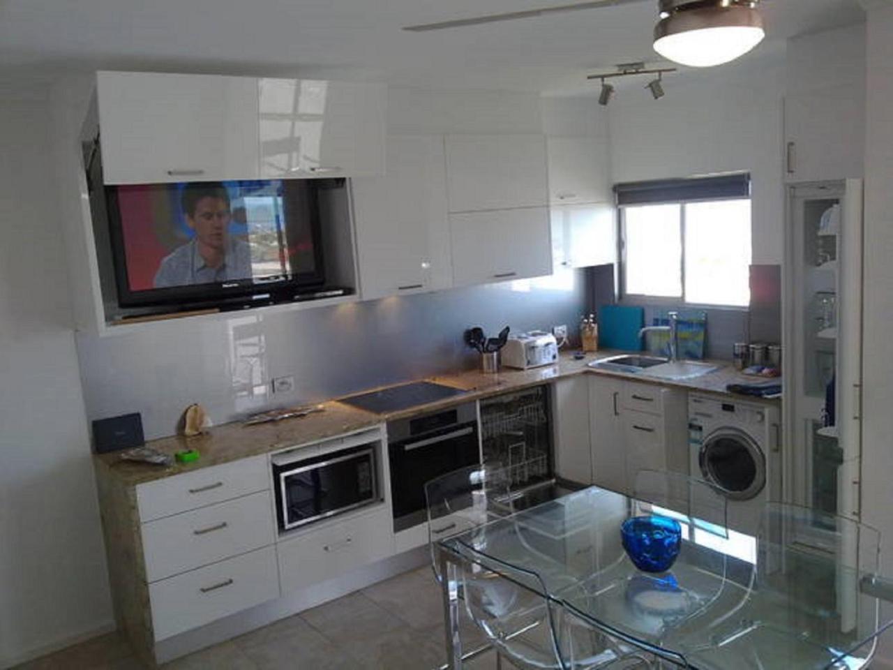 Acushla Accommodation Esplanade Living Self Check-In Self Check-Out West Beach Екстериор снимка
