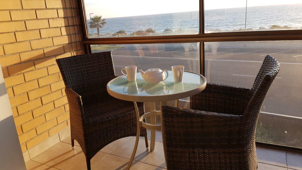 Acushla Accommodation Esplanade Living Self Check-In Self Check-Out West Beach Екстериор снимка