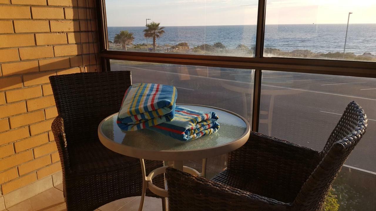 Acushla Accommodation Esplanade Living Self Check-In Self Check-Out West Beach Екстериор снимка