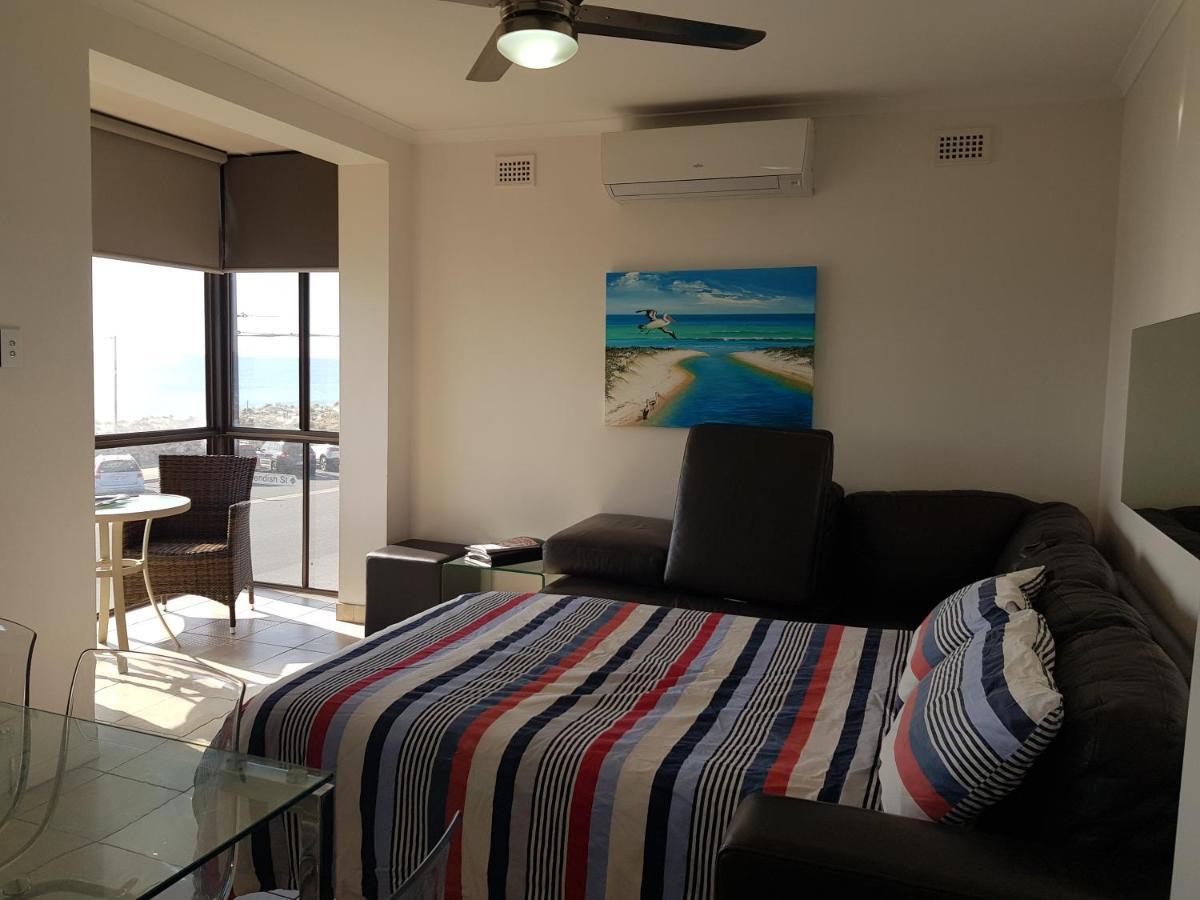 Acushla Accommodation Esplanade Living Self Check-In Self Check-Out West Beach Екстериор снимка